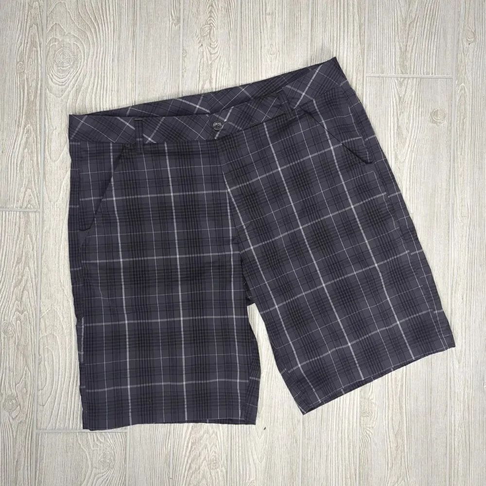 Vintage Fila Sport Men’s Size 38 Flat Front Blue Plaid Golf Shorts